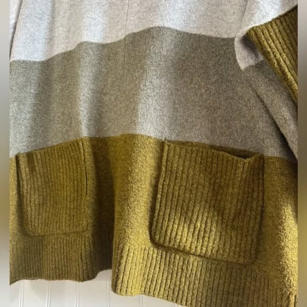 LOFT Oversized Green/Gray Colorblock Pocket Poncho Sweater Gray OmbrΓ© Size Small - Picture 6 of 11